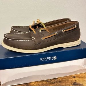 Sperry Rudder 2-Eye Brown/White - Men’s 8.5